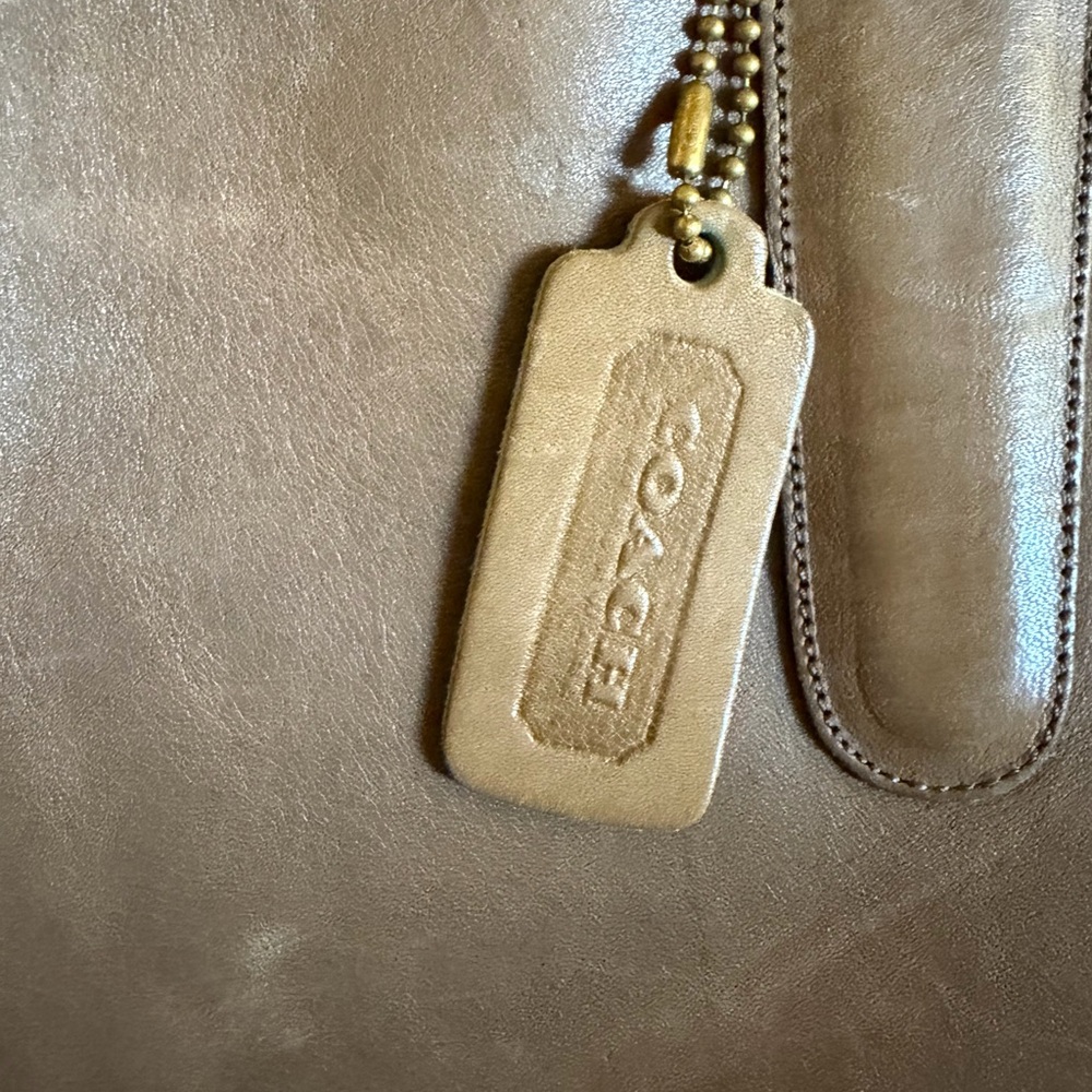 Vintage Coach Leatherwear Tan Briefcase - Picture 4 of 15